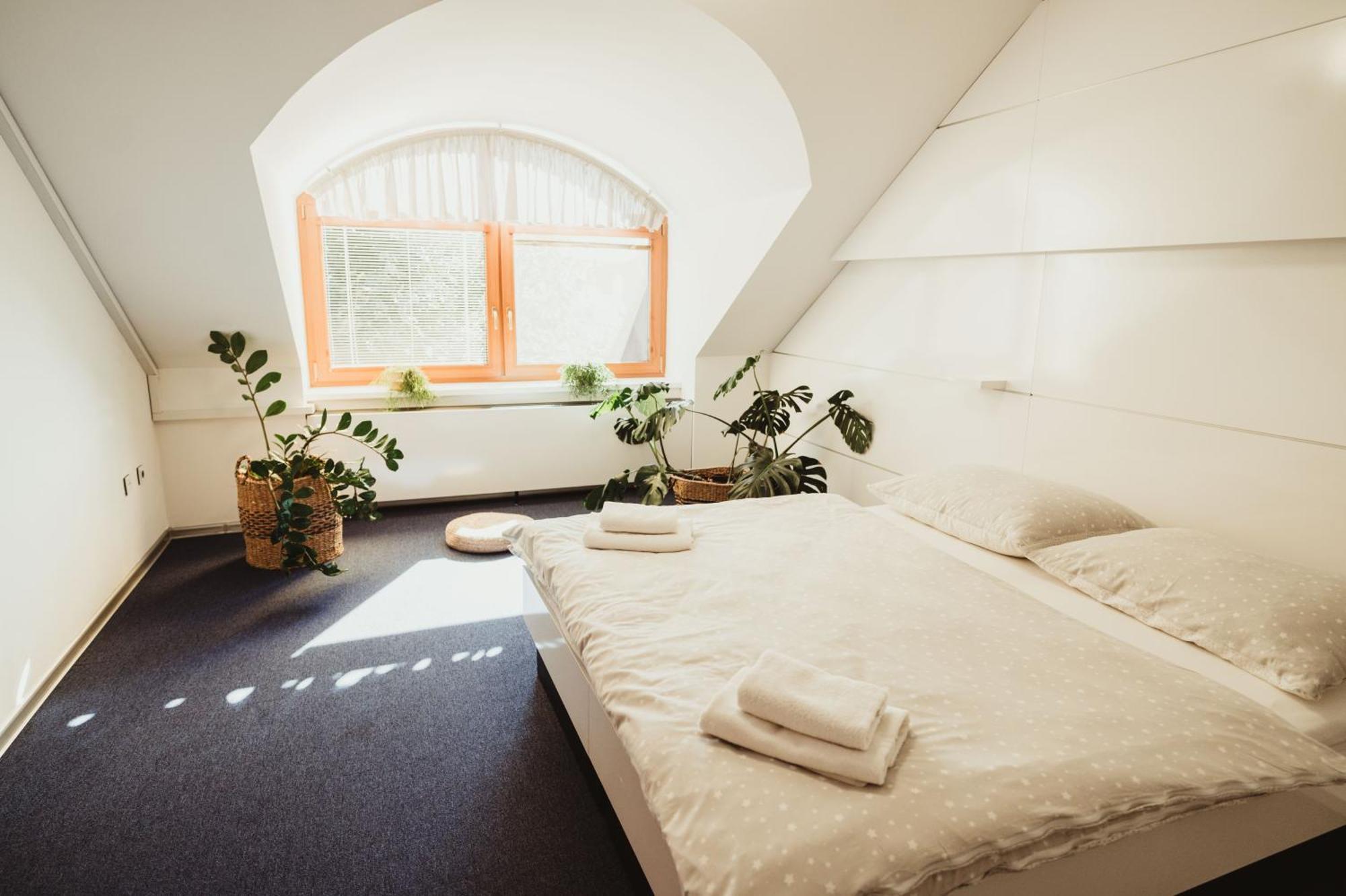 Hotel U Racka Острожска Нова Весь Экстерьер фото